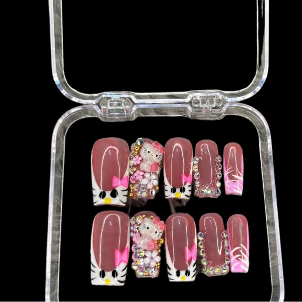 Hello kitty reusable press ons🩷